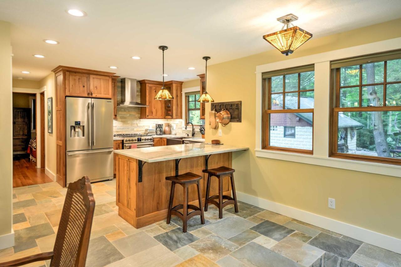 Sugar Berry-remodeled Craftsman Home! Holiday home